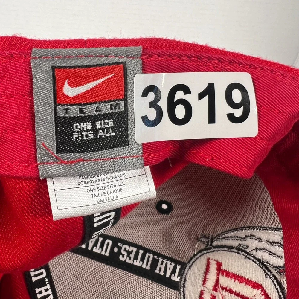 Nike Team‎ University of Utah Utes Red Adjustable Baseball Hat Cap